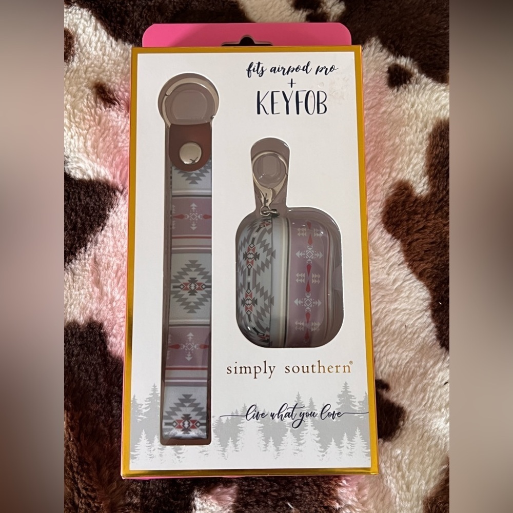 AirPod case holder and key fob 🔑 - Simply Southern